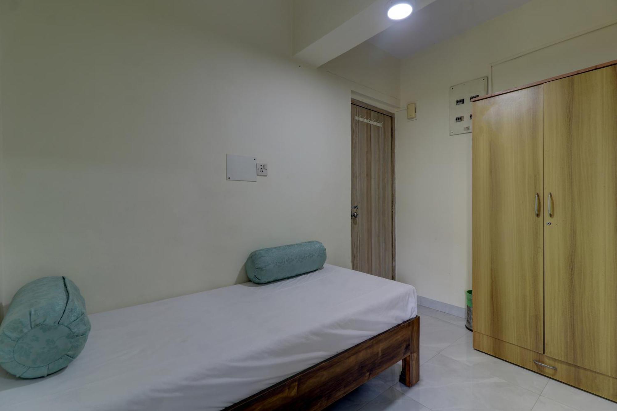 Amazinn Villa Lonavala Εξωτερικό φωτογραφία