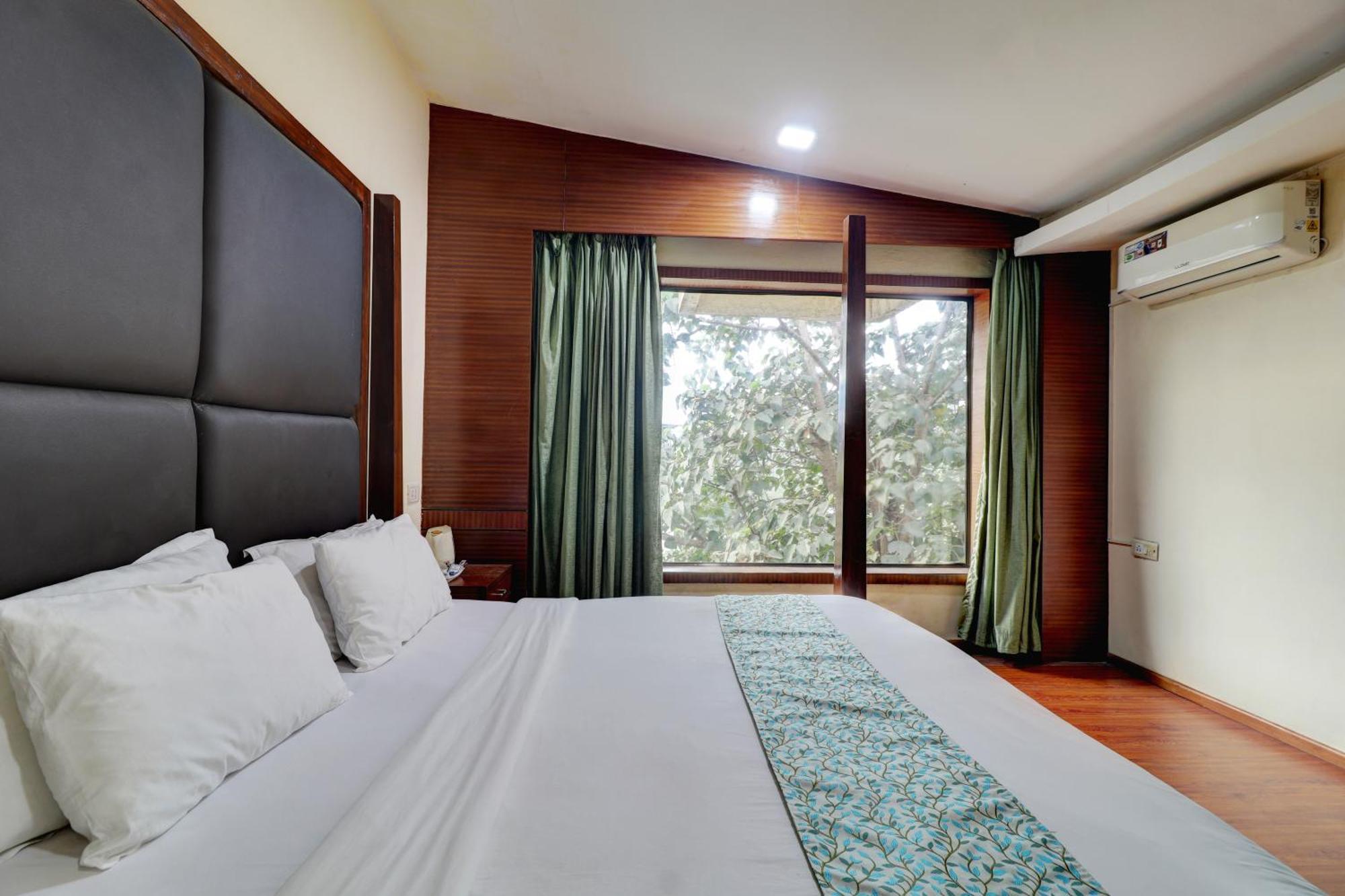 Amazinn Villa Lonavala Εξωτερικό φωτογραφία